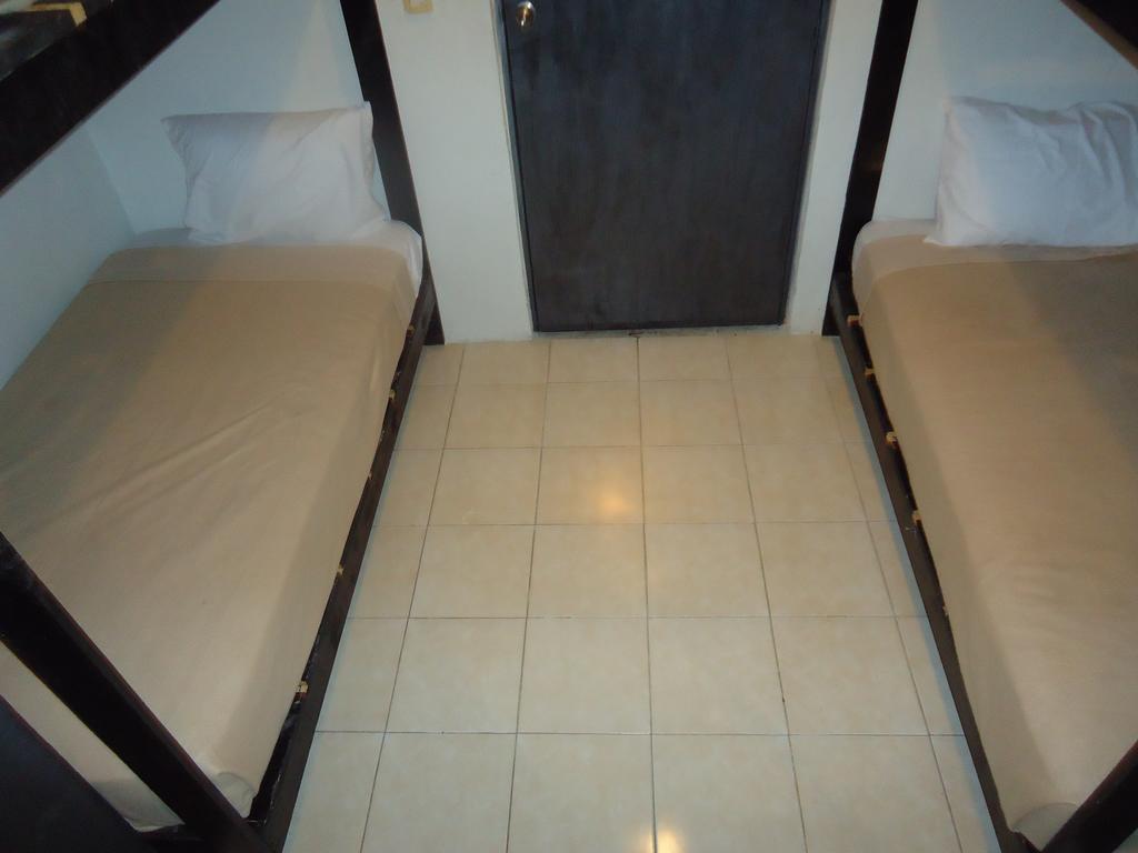 Humble Bumble Hostal *