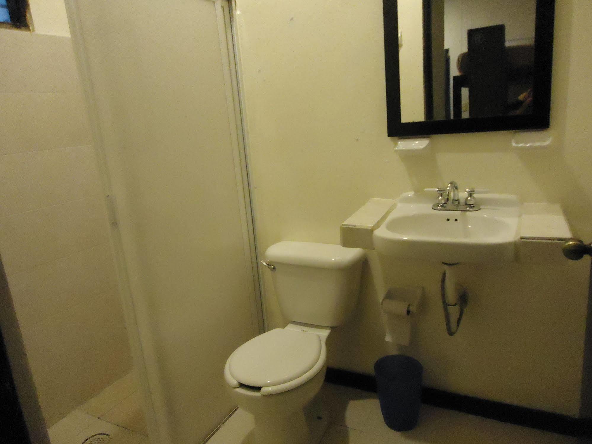 Humble Bumble Hostal