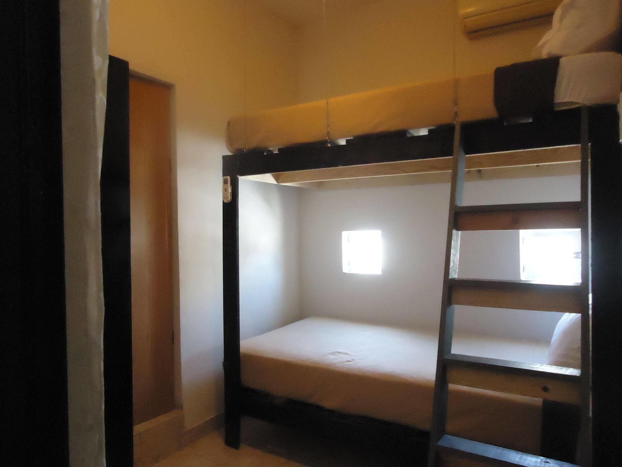 Hostal Humble Bumble *